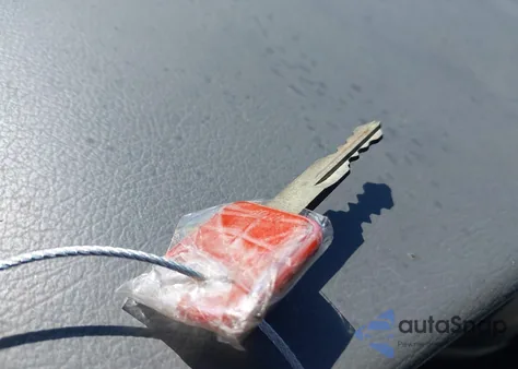 2005 Ford E-350 Super Duty Xl/Xlt из США, поврежденный, VIN 1FBSS31S95HA98463